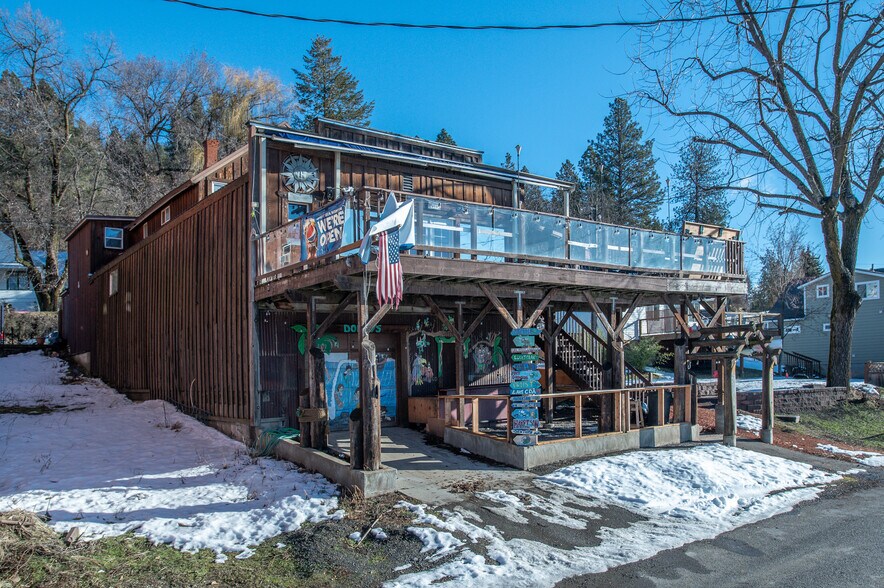 More Photos Of 204 S Coeur D Alene Ave, Harrison Restaurant For Sale