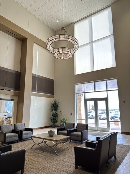 More Photos Of 3424 Paesanos Pky, Shavano Park Office For Lease