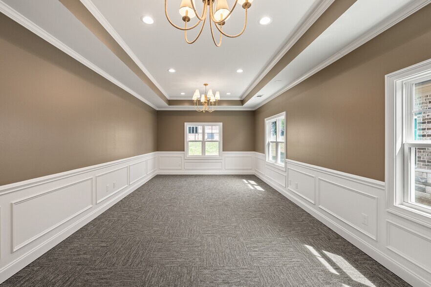 More Photos Of 1060 Garland Dr, Bogart Office For Sale
