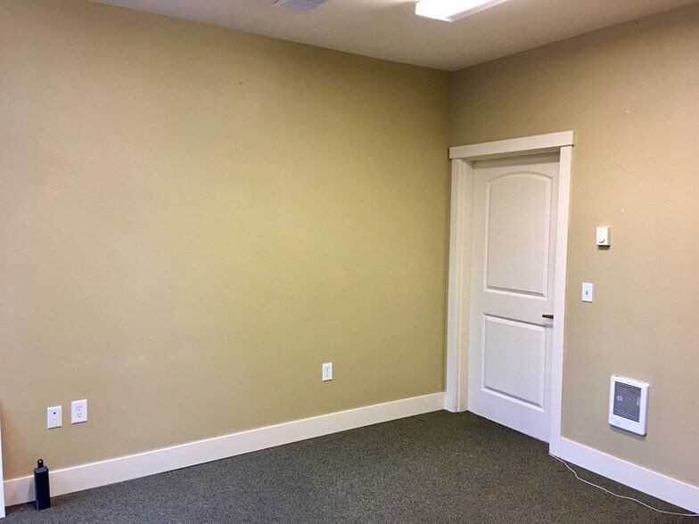 More Photos Of 4706 Pacific Ave SE, Lacey Industrial For Sale