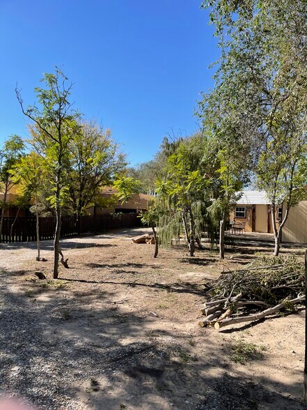 More Photos Of 1804 E College Blvd, Roswell General Retail For Sale