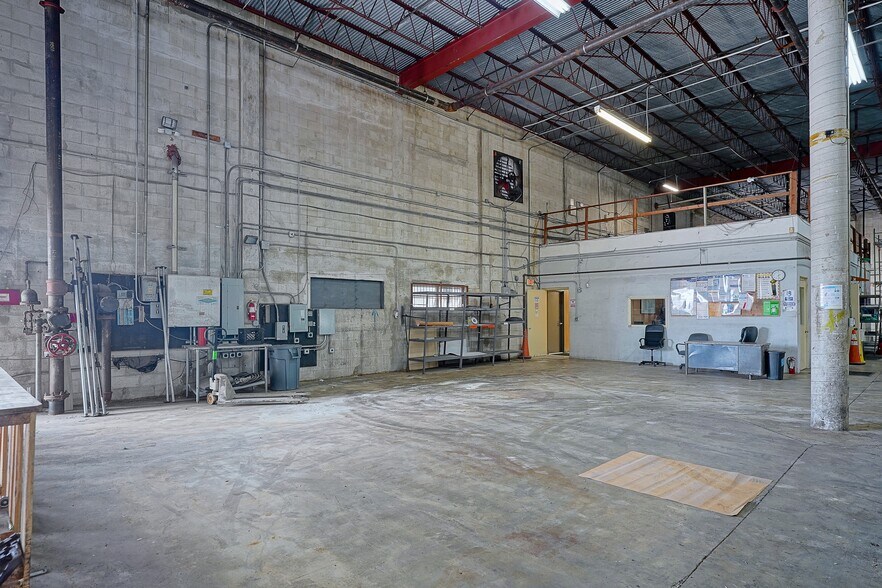 More Photos Of 7200 NW 1st Ave, Miami Distribution For Lease