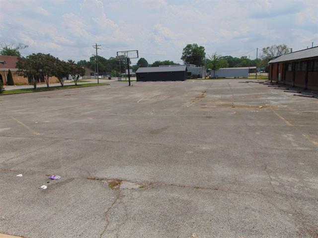 More Photos Of 1700 Lee St, Rogersville Specialty For Sale