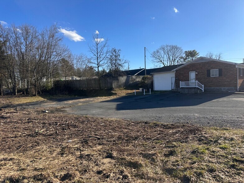 More Photos Of 346 Rural Acres Dr, Beckley Showroom For Sale