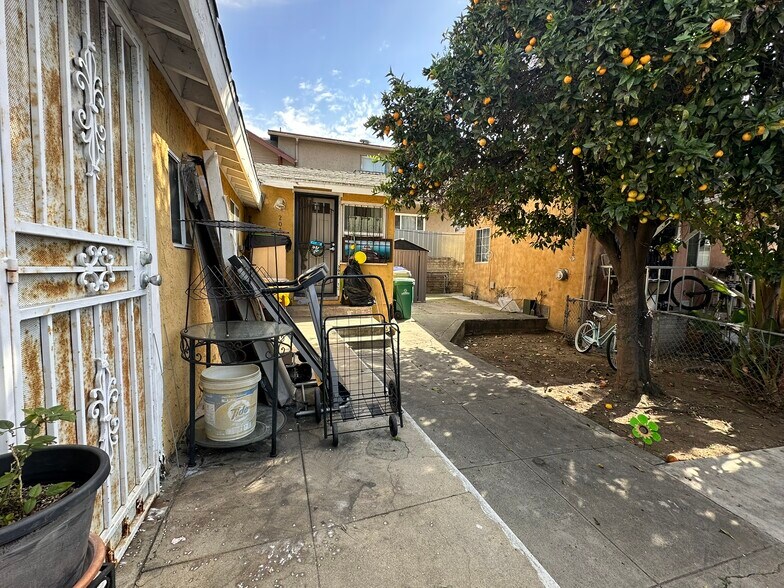 More Photos Of 2049 Julian Ave, San Diego Multifamily For Sale