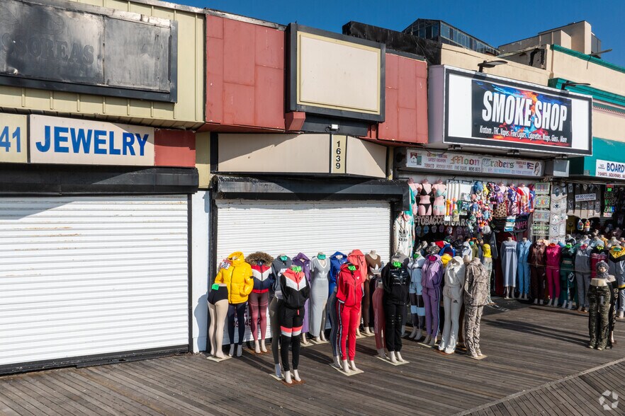 Primary Photo Of 1639 Boardwalk, Atlantic City General Retail For Lease