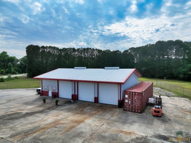 Primary Photo Of 3318 Raccoon Rd, Manning Auto Dealership For Sale