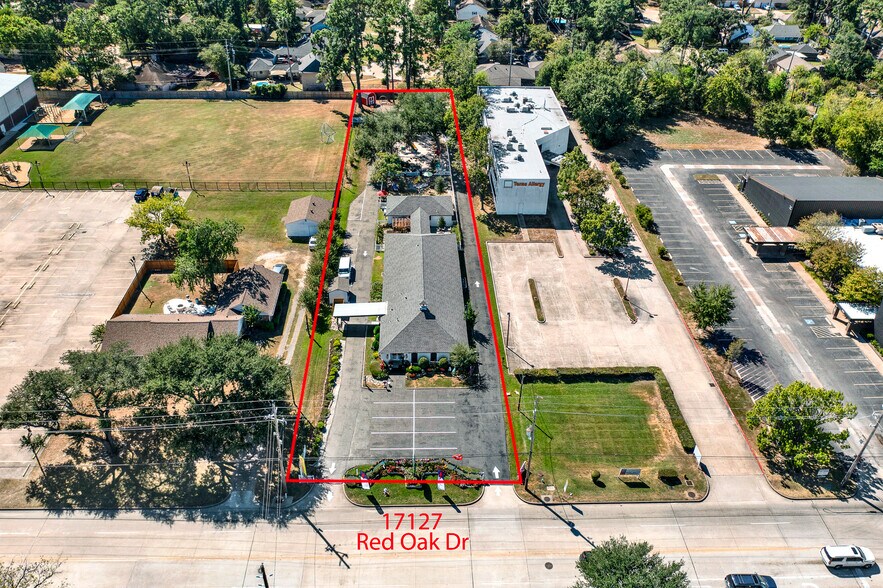 More Photos Of 17127 Red Oak Dr, Houston Flex For Sale