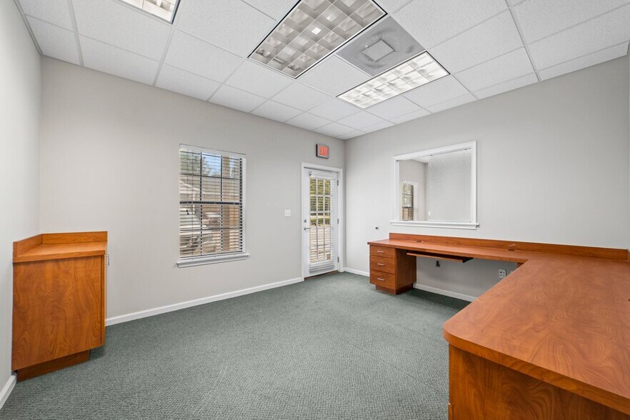 More Photos Of , Jacksonville Office For Sale