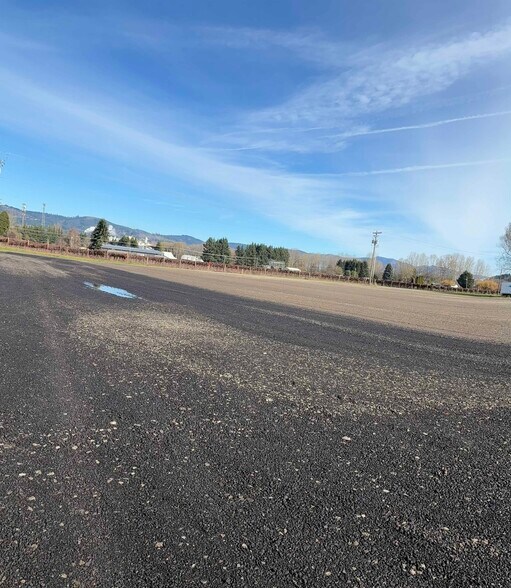More Photos Of 855 Goerig Rd, Woodland Land For Lease