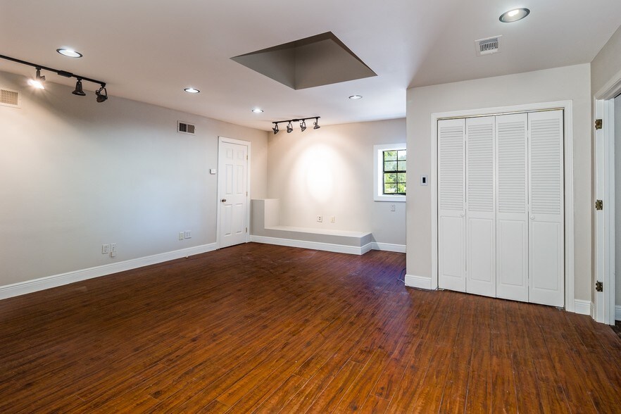 More Photos Of 894 Robert Blvd, Slidell Medical For Lease