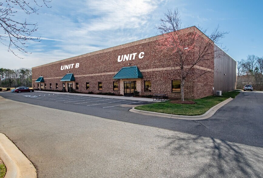 Primary Photo Of 1009 Forsyth Ave, Indian Trail Light Distribution For Sale