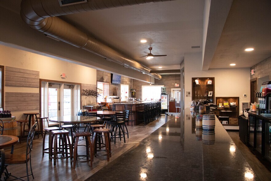 More Photos Of 5781 State Highway 42, Sturgeon Bay Storefront Retail Residential For Sale