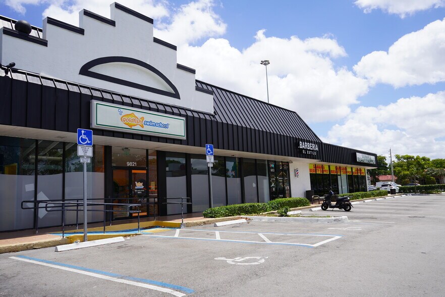 More Photos Of 9801-9965 Pines Blvd, Pembroke Pines Unknown For Lease