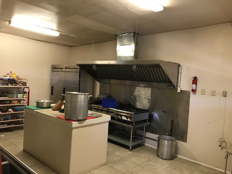 More Photos Of 12690 Pensamiento, San Elizario Convenience Store For Lease