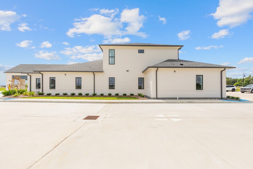 More Photos Of 1102 Apollo Road, Scott Office For Sale