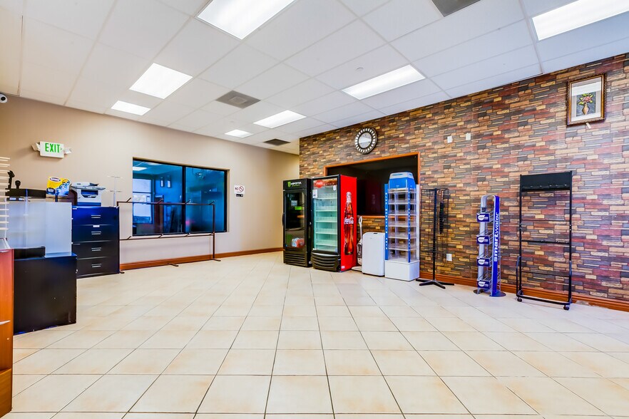 More Photos Of 17985 Bear Valley Rd, Hesperia Carwash For Sale