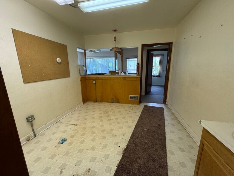 More Photos Of 120 9th Ave N, Buhl Multifamily For Sale