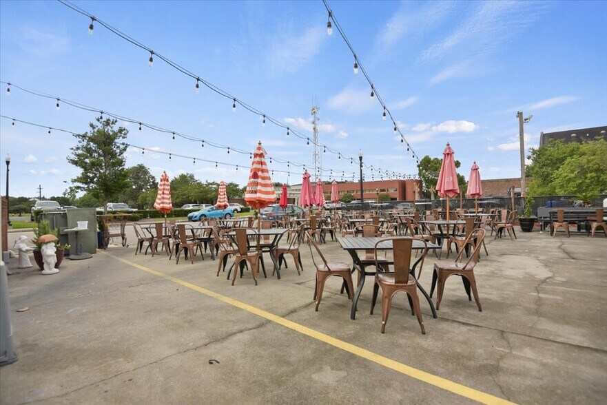 More Photos Of 201 Laurel St, Conway Restaurant For Sale