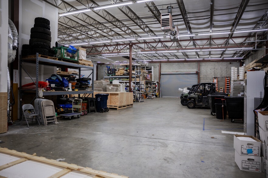 More Photos Of 9325 Forsyth Park Dr, Charlotte Warehouse For Sale