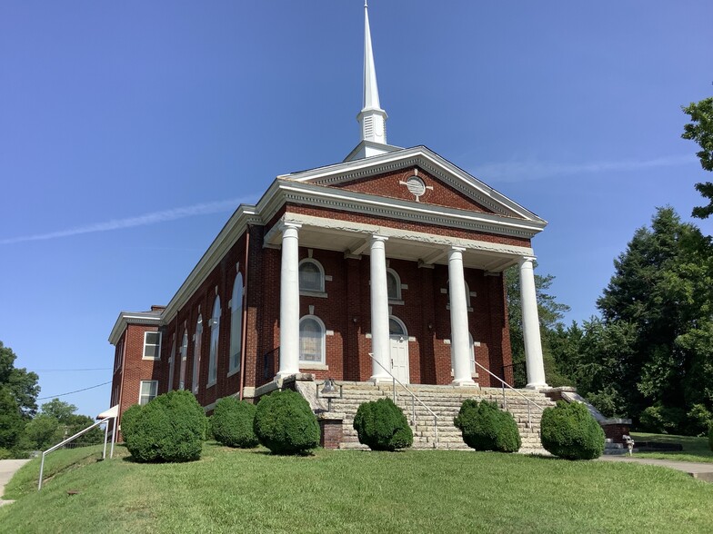 Primary Photo Of 520 Rockford St, Mount Airy Religious Facility For Sale