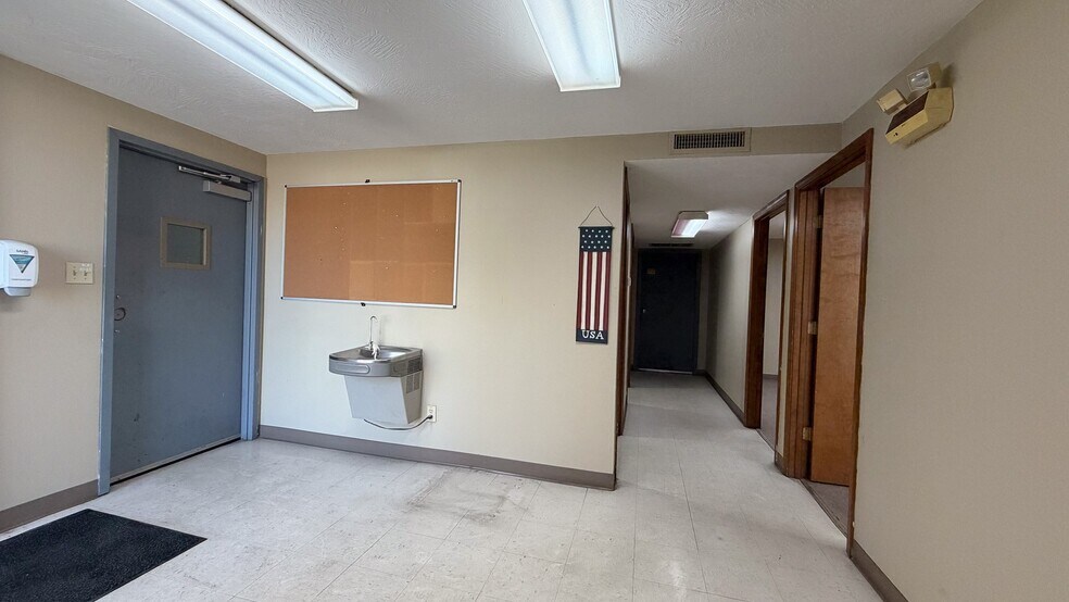 More Photos Of 310 S Union Ave, Springfield Manufacturing For Lease