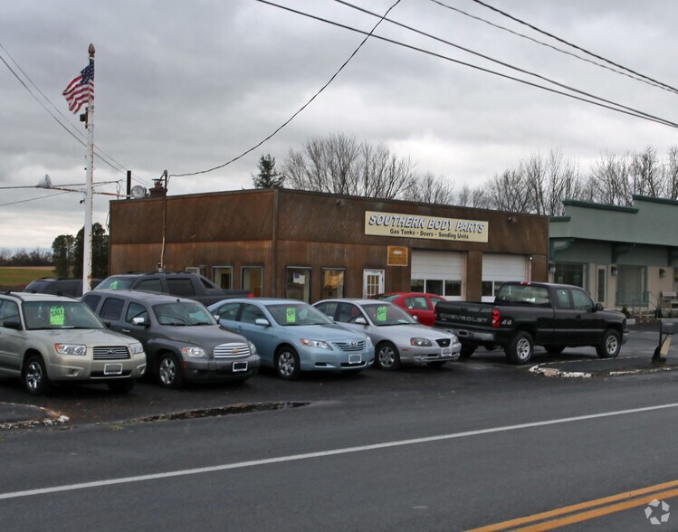 More Photos Of 816 W Genesee Street Rd, Skaneateles Auto Repair For Lease