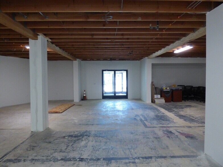 More Photos Of 2055 N Broadway, Walnut Creek Office For Sale