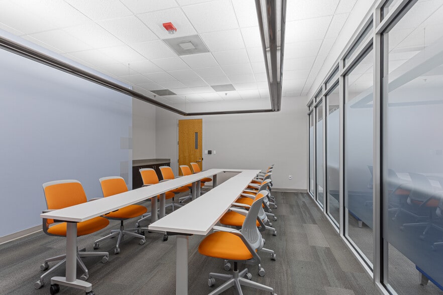 More Photos Of 7525 NW 4th Blvd, Gainesville Medical For Sale