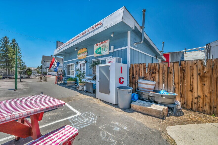 More Photos Of 198 Main St, Bridgeport Restaurant For Sale