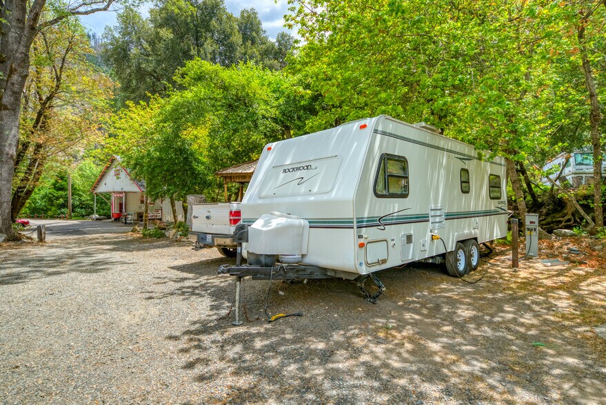 More Photos Of 14785 Belden Town rd, Belden Hotel For Sale