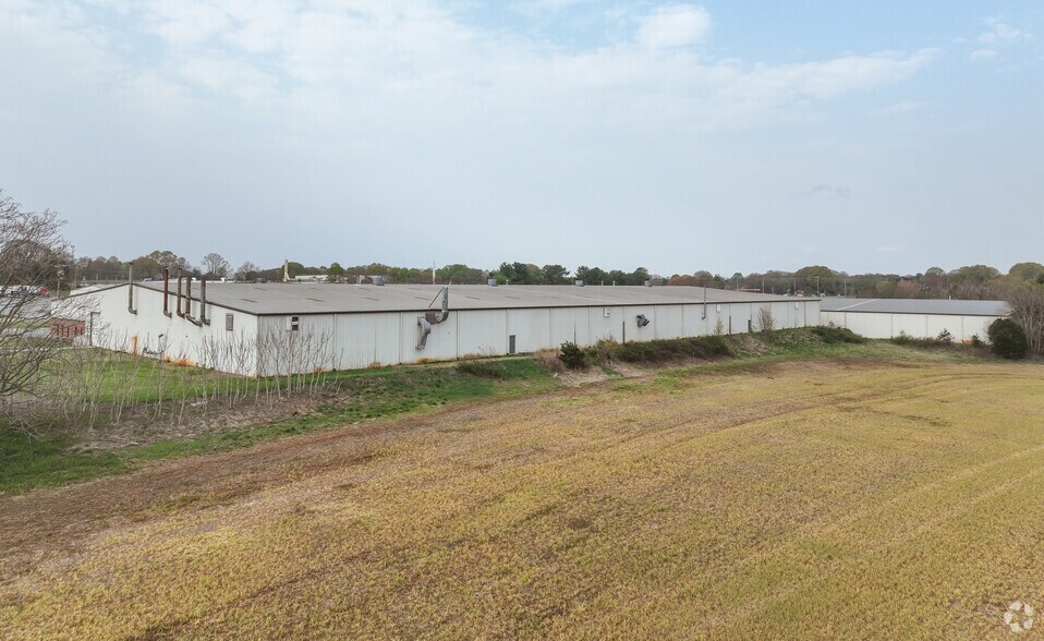 More Photos Of 181 Bucks Industrial Rd, Statesville Warehouse For Lease