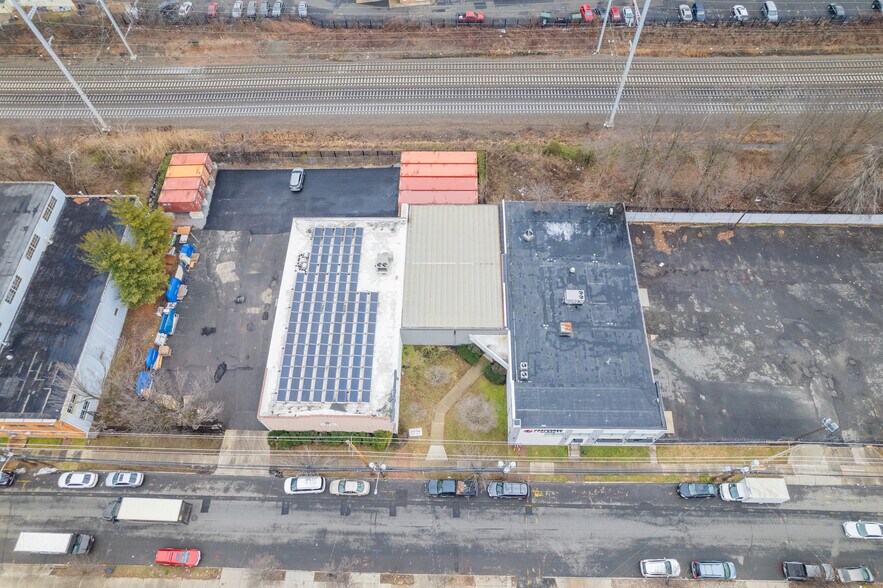 More Photos Of 663 Pennsylvania Ave, Elizabeth Warehouse For Lease