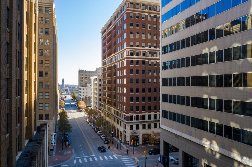 More Photos Of 20 E 5th St, Tulsa Office For Lease