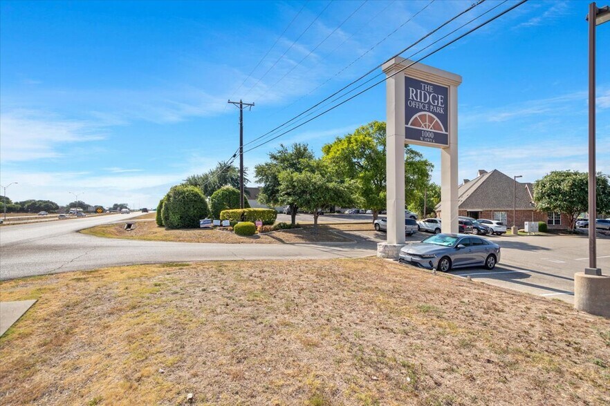 More Photos Of 1000 State Highway 6, Woodway Medical For Lease