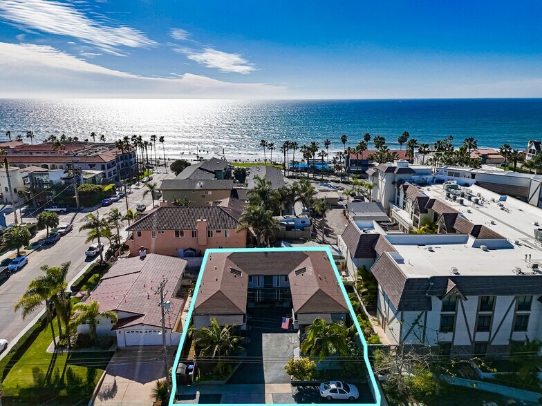 More Photos Of 3177 Lincoln St, Carlsbad Apartments For Sale