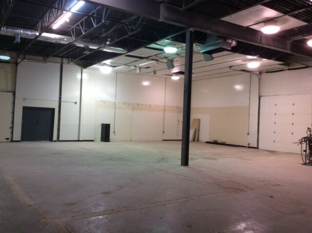 More Photos Of 50 McCullough Dr, New Castle Warehouse For Sale