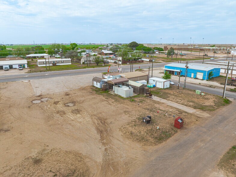 More Photos Of 410 Lamesa Hwy, Stanton Specialty For Sale