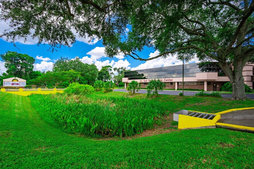 More Photos Of 6719 Gall Blvd, Zephyrhills Medical For Sale