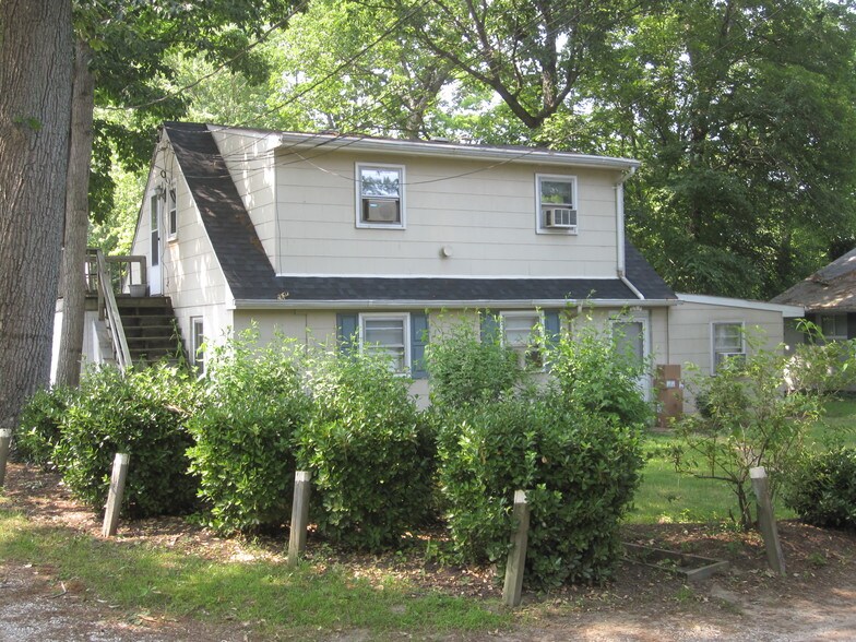 More Photos Of 4 Nicholson Dr, Pasadena Apartments For Sale