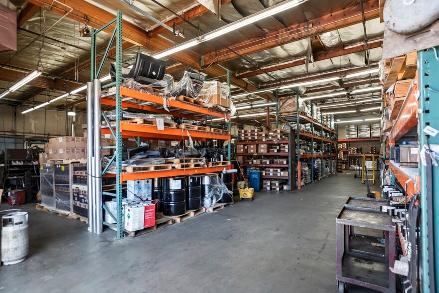 More Photos Of 1150-1164 Old Bayshore Hwy, San Jose Warehouse For Sale