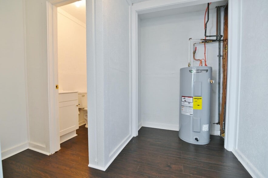 More Photos Of 1759 US Hwy Bsn 340 W, Stanley Auto Dealership For Sale