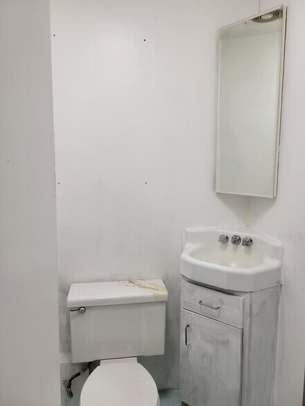 More Photos Of 1055 Grass Valley Hwy, Auburn Medical For Lease