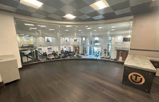 More Photos Of 525 W Baseline Rd, Mesa Warehouse For Sale