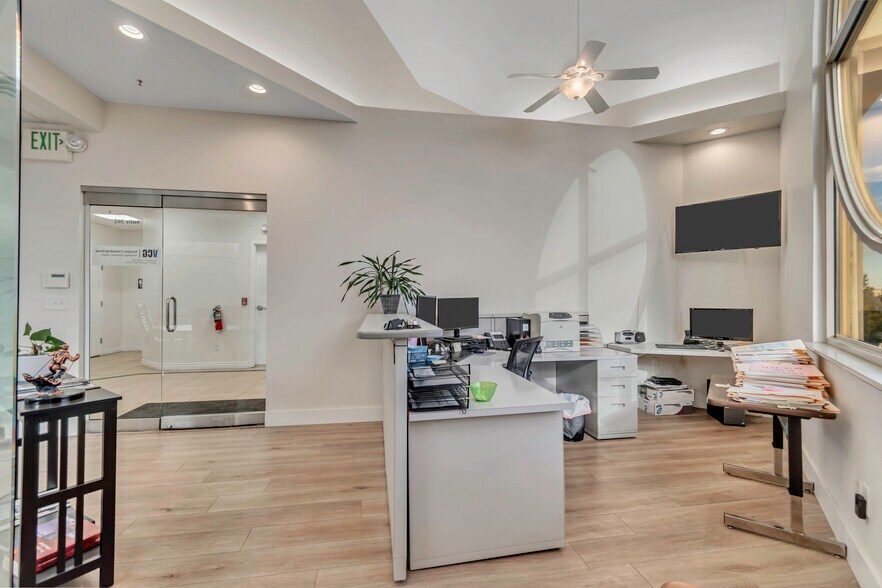 More Photos Of 7396 S Union Park Ave, Midvale Office For Sale