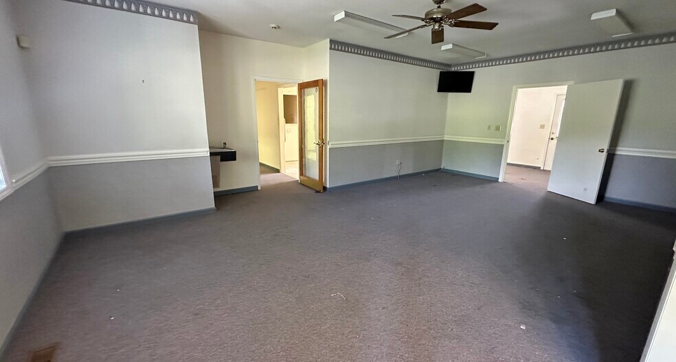 More Photos Of 444 Elmwood Ave, Alderson Medical For Sale