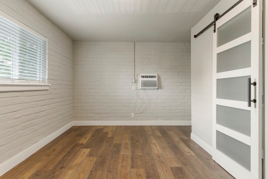 More Photos Of 2618 E 8th St, Tulsa Apartments For Sale