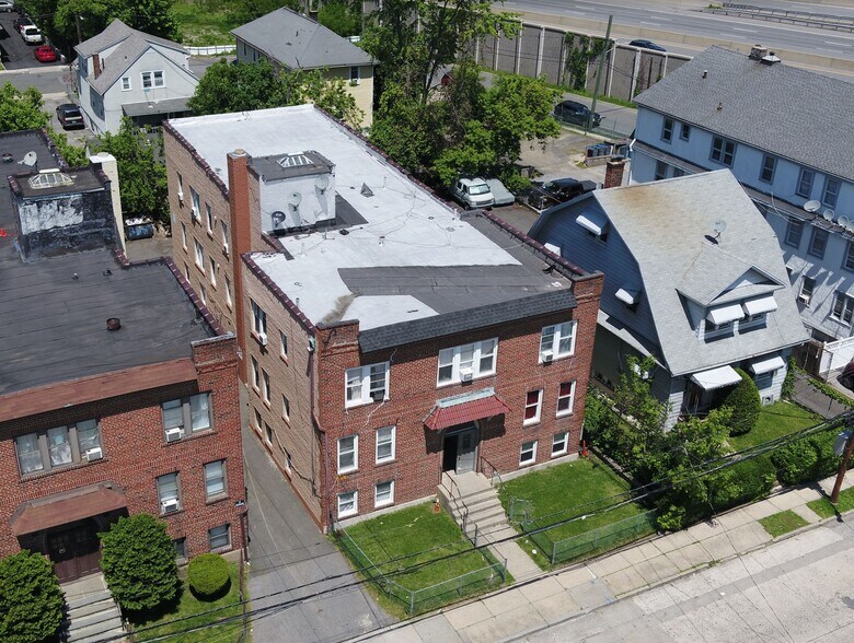 More Photos Of 439 Main St, White Plains Apartments For Sale