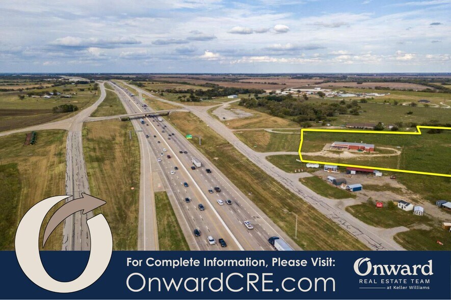 More Photos Of 24350 N I 35, West Restaurant For Sale