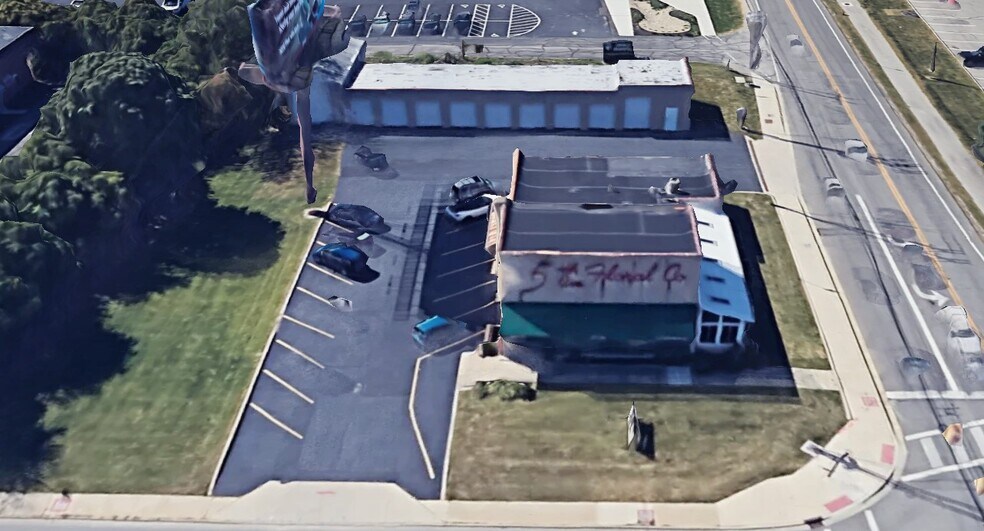 More Photos Of 1877 Kenny Rd, Columbus Freestanding For Lease